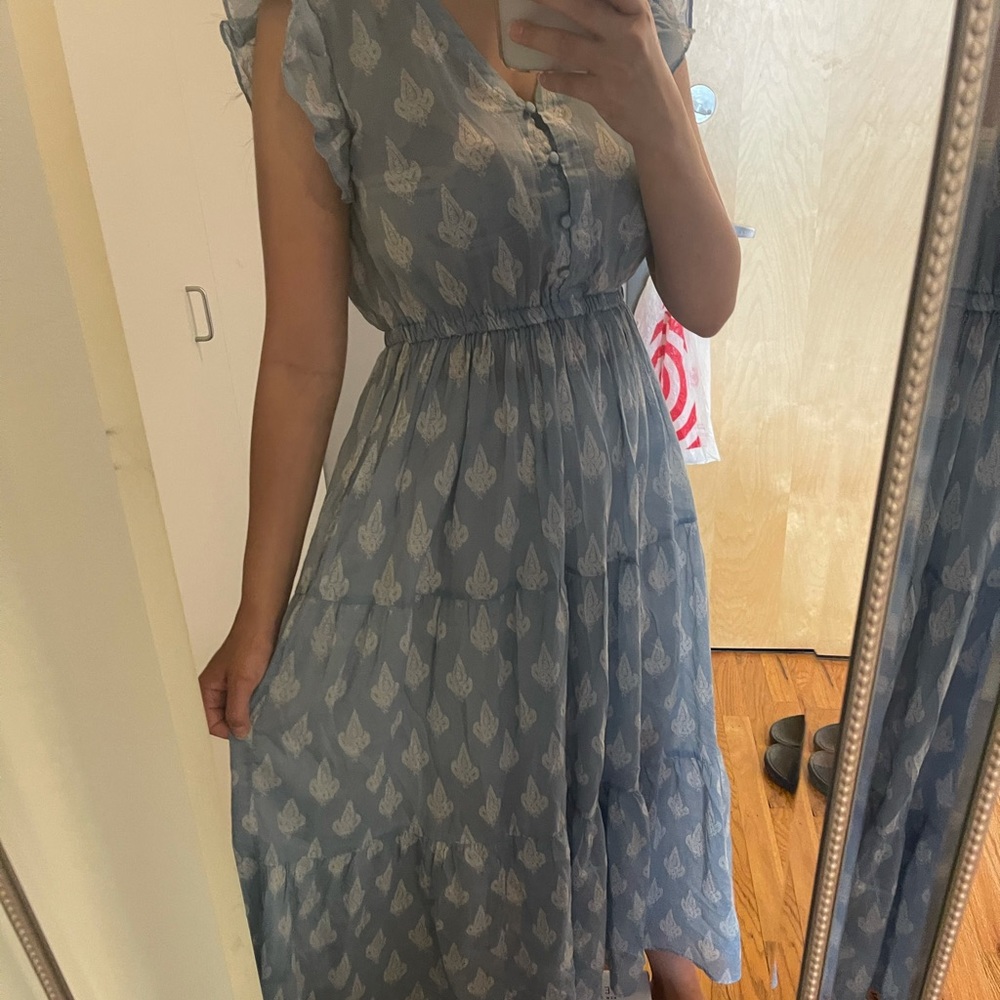 Beautiful light and airy summer dress worn once